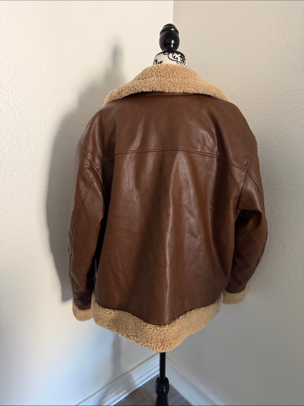 Levi’s Women’s Faux Fur & Faux Leather Moto Jacket Size XXL - Picture 5 of 12